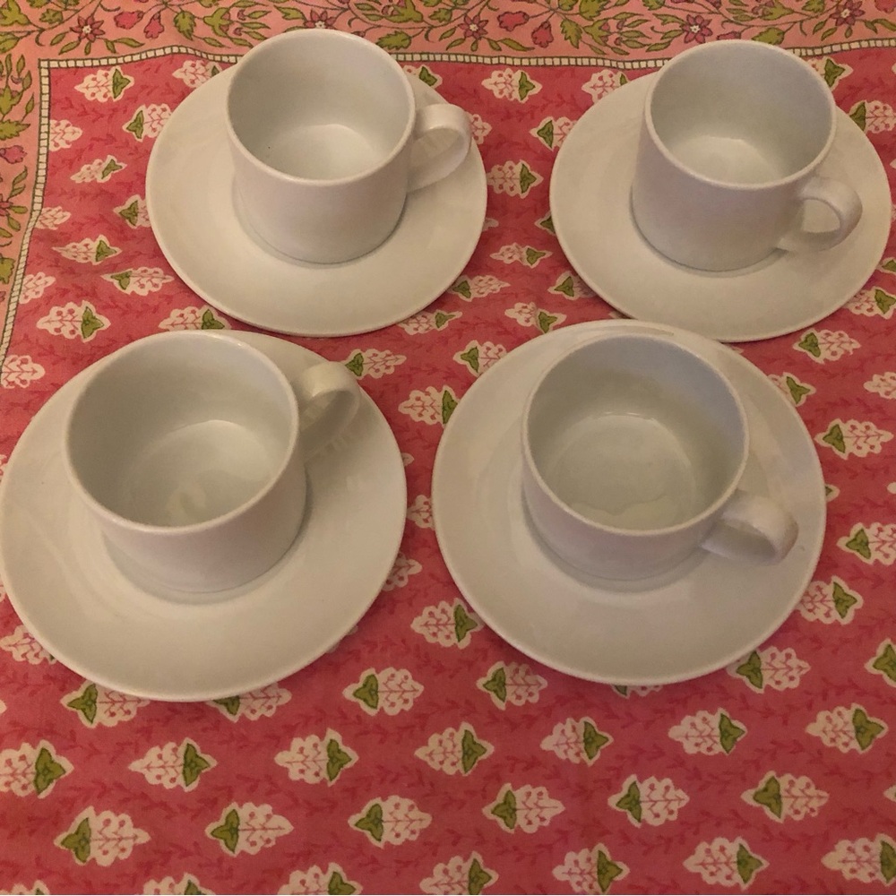 Crate & Barrel Set of 4 White Porcelain Espresso Demitasse Cups with Saucers